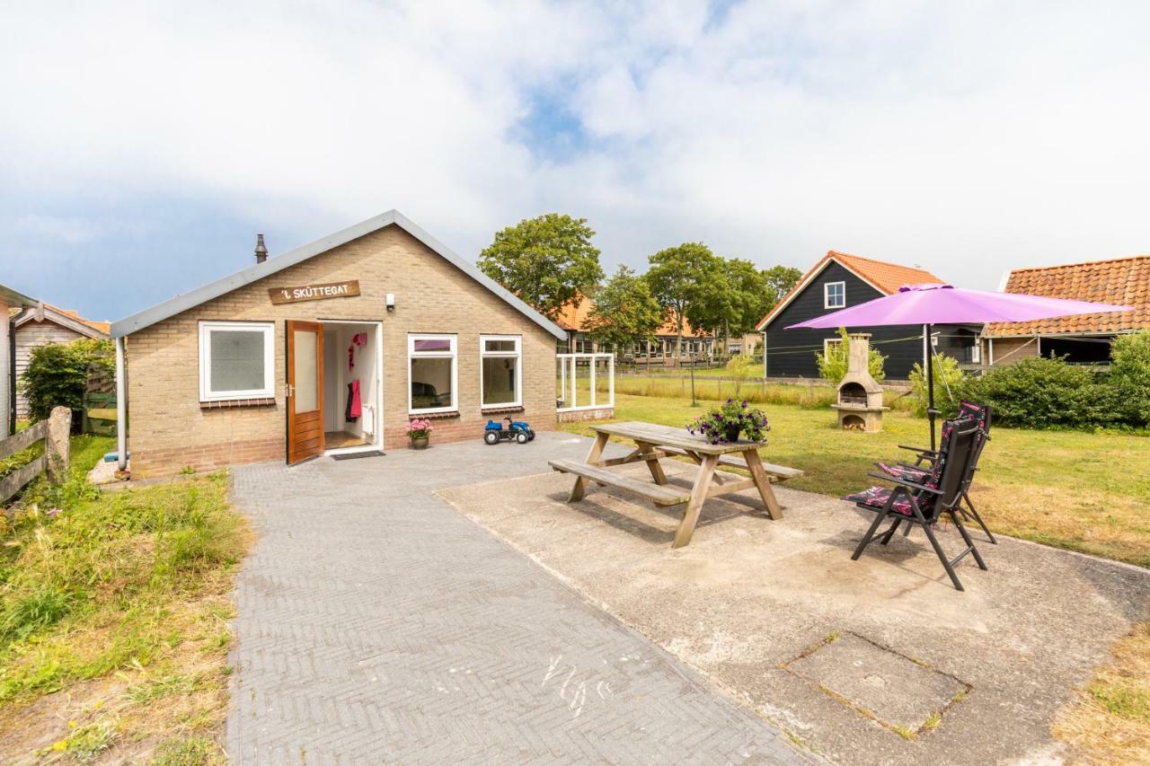 T Skuttegat Villa Hollum  Bagian luar foto